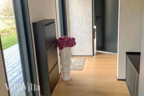 Der geräumige Eingangsbereich im Luxusferienhaus Nr. 924 in Lolland/Falster/Mön