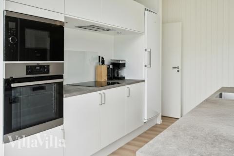 Die Küche in dem Luxusferienhaus Nr. 942 ist so gut ausgestattet, dass man problemlos Mahlzeiten für 8 Personen zubereiten kann.