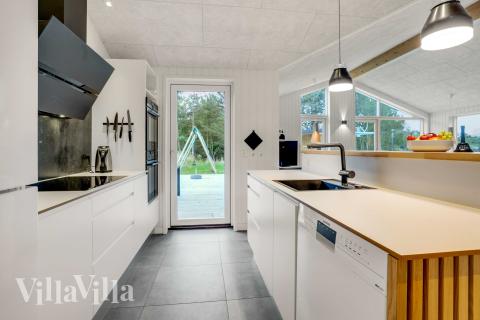 Die Küche in dem Luxusferienhaus Nr. 944 ist so gut ausgestattet, dass man problemlos Mahlzeiten für 10 Personen zubereiten kann.