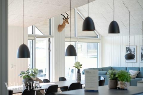 Der Aufenthaltsraum bietet Platz für 18 Personen, wenn ihr das Ferienhaus 696 in Fünen und seine Inseln besucht.