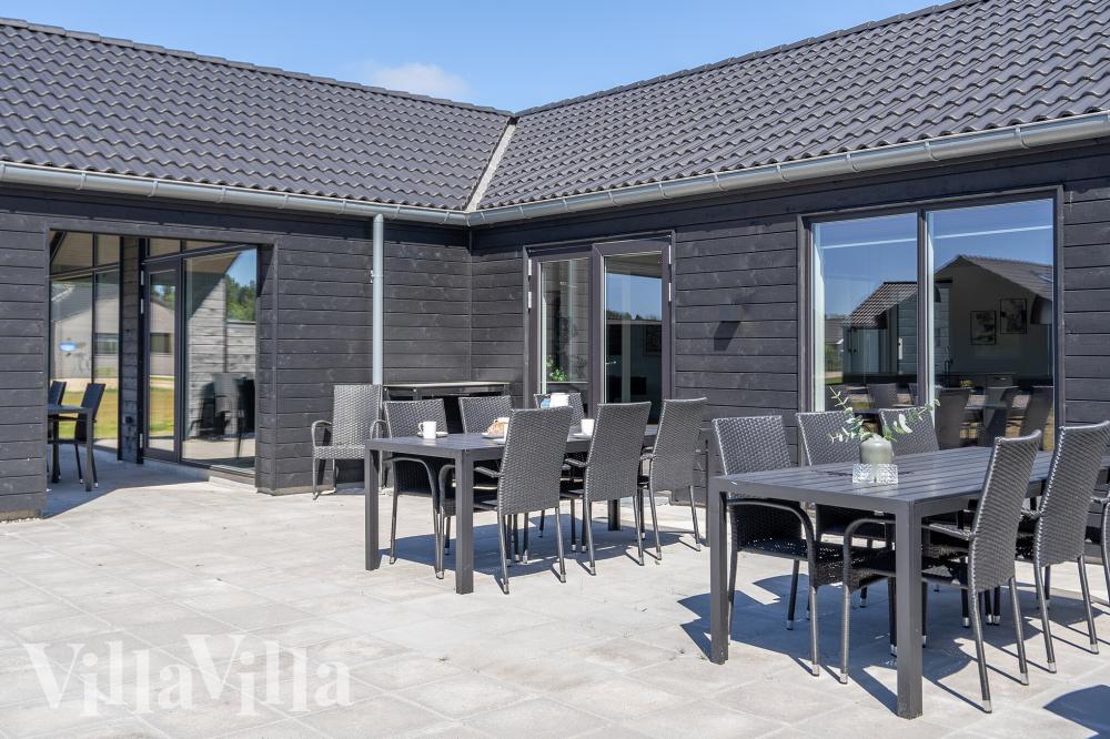 Genießen Sie einen Grillabend auf der Terrasse des Luxusferienhauses Nr. 778 in Deutschland