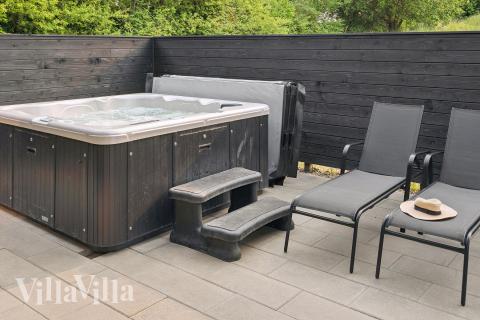 Das Luxusferienhaus Nr. 772 bietet u. a. einen tollen Whirlpool