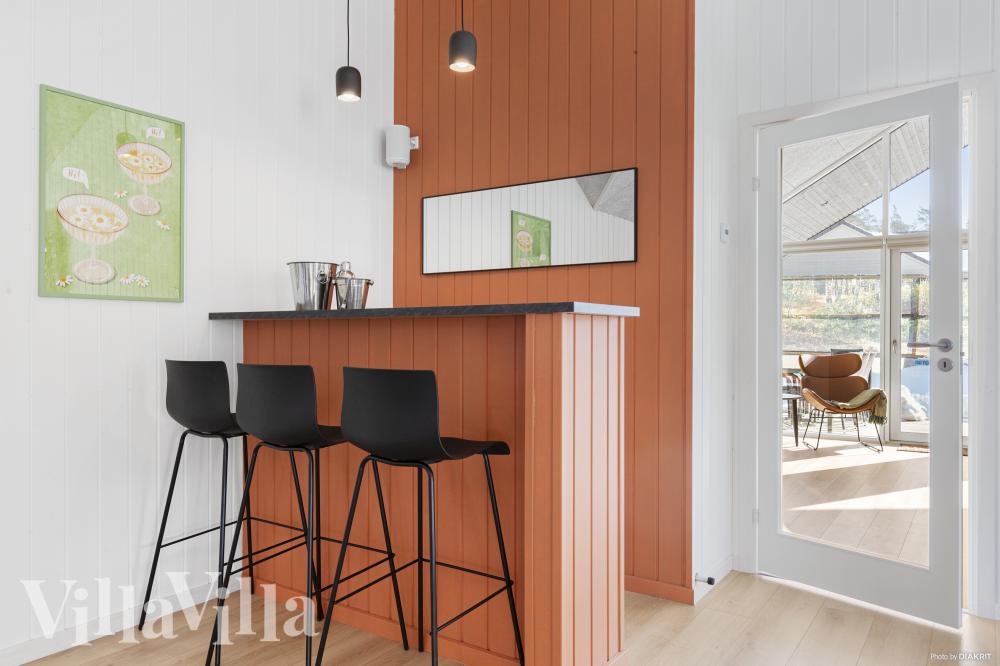 Das Ferienhaus 816 ist mit eigener Bar ausgestattet