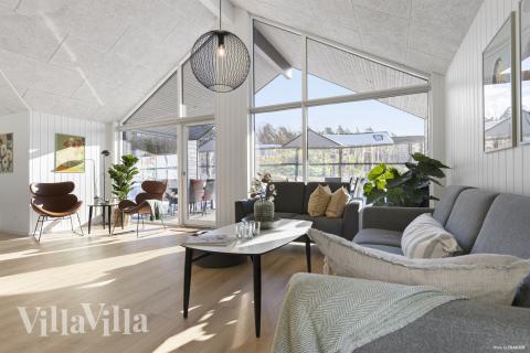 Die Couchecke im Luxusferienhaus Nr. 816 in Ostjütland.