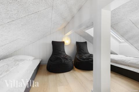 Einige der 20 Schlafgelegenheiten befinden sich im Luxusferienhaus Nr. 816 auf dem ausgebauten Dachboden