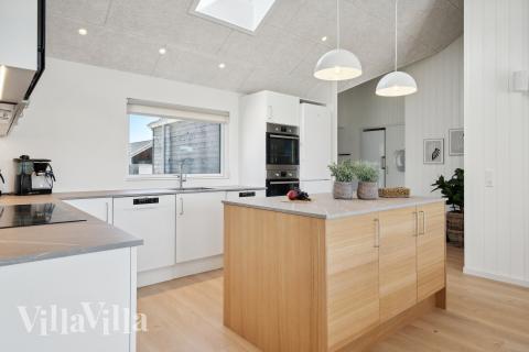 Die Küche in dem Luxusferienhaus Nr. 776 ist so gut ausgestattet, dass man problemlos Mahlzeiten für 18 Personen zubereiten kann.