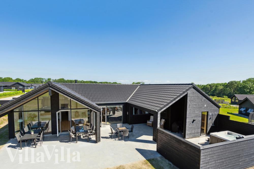 Dieses schöne Poolhaus Nr. 776 mit Platz für 18 Personen liegt in Deutschland