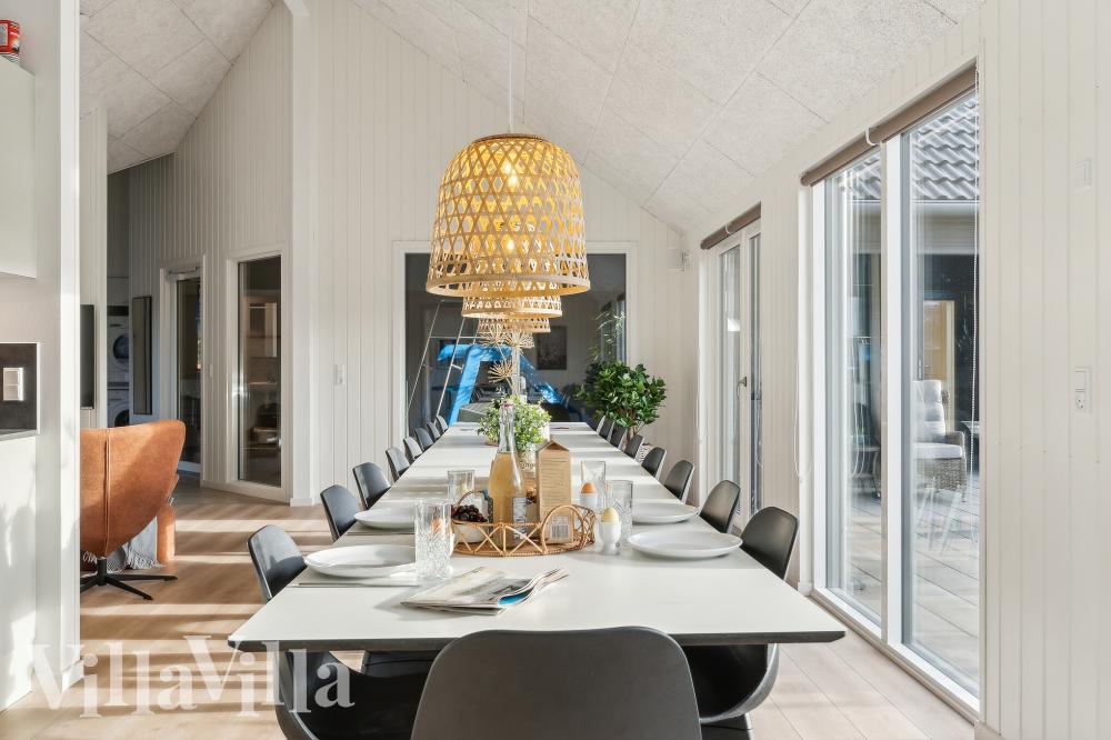 Aufenthaltsraum mit Platz für 24 im Luxusferienhaus Nr. 773.