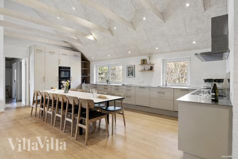 Die Küche im Luxusferienhaus Nr. 145 ist gut eingerichtet.