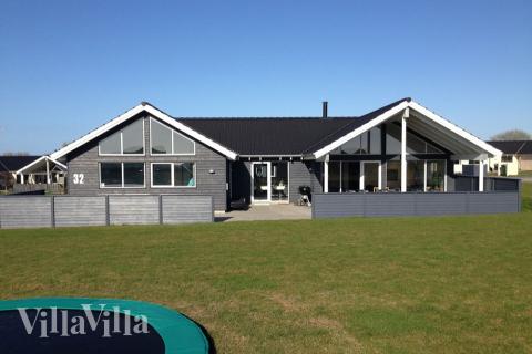 Dieses schöne Poolhaus Nr. 322 mit Platz für 18 Personen liegt in Fünen und seine Inseln