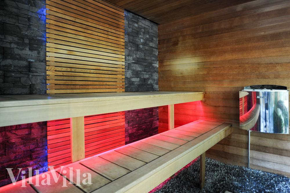 Genießen Sie die heiße Sauna im Luxusferienhaus Nr. 951 für 18 Personen