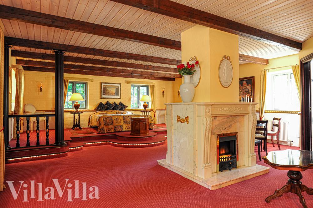 Eines der 9 Schlafzimmer im Luxusferienhaus Nr. 951