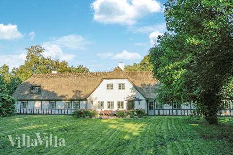 Dieses schicke Poolhaus Nr. 951 liegt in Fünen und seine Inseln und bietet Platz für 18 Personen.