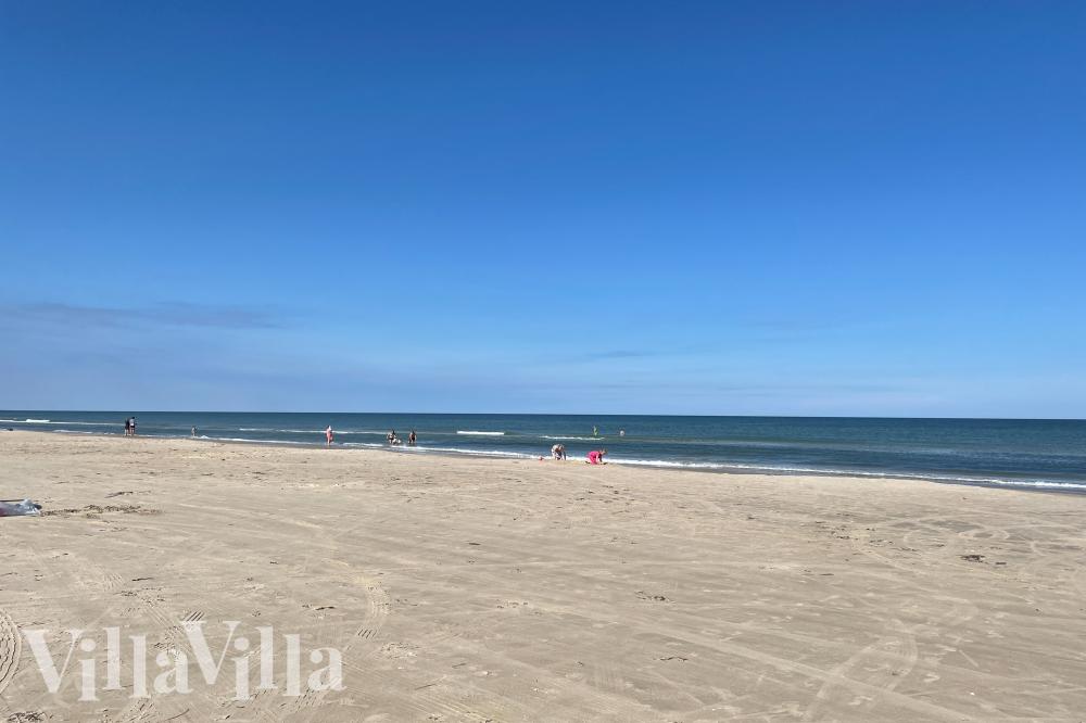 Der Strand in der Nähe von Luxusferienhaus Nr. 952.
