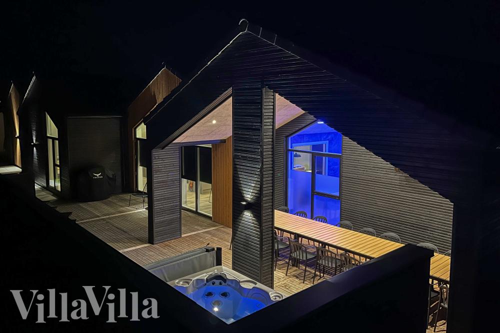 Das Luxusferienhaus Nr. 682 bietet u. a. einen tollen Whirlpool