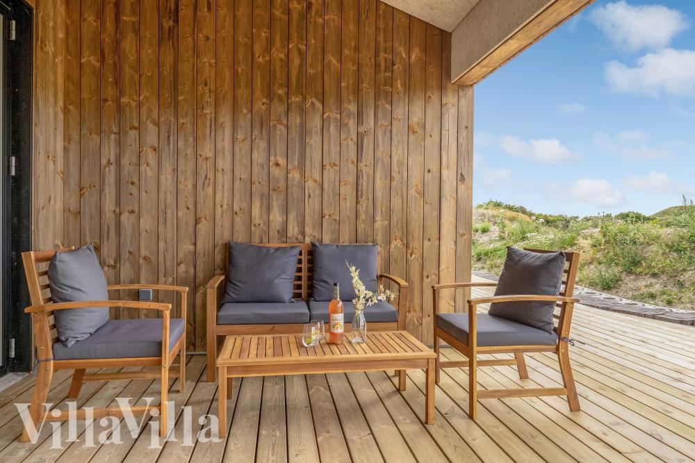 Das Luxusferienhaus Nr. 945 hat eine tolle Terrasse, die mit hochwertigen Gartenmöbeln für 12 Personen ausgestattet ist.