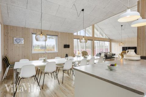 Aufenthaltsraum mit Platz für 16 im Luxusferienhaus Nr. 286.