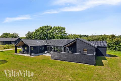 Dieses schöne Poolhaus Nr. 948 mit Platz für 26 Personen liegt in Lolland/Falster/Mön