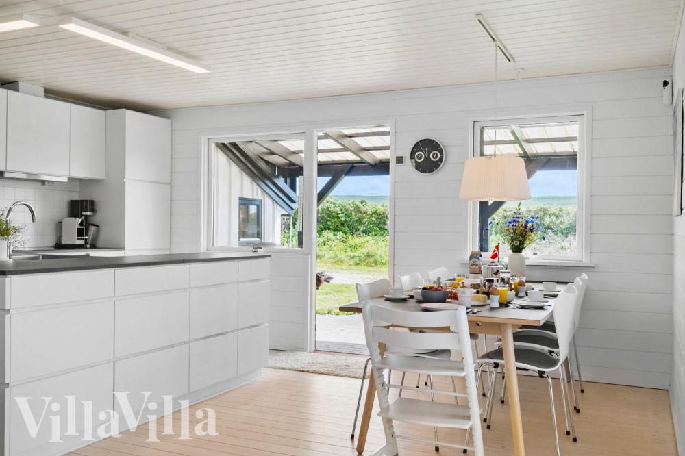 Die Küche in dem Luxusferienhaus Nr. 954 ist so gut ausgestattet, dass man problemlos Mahlzeiten für 6 Personen zubereiten kann.