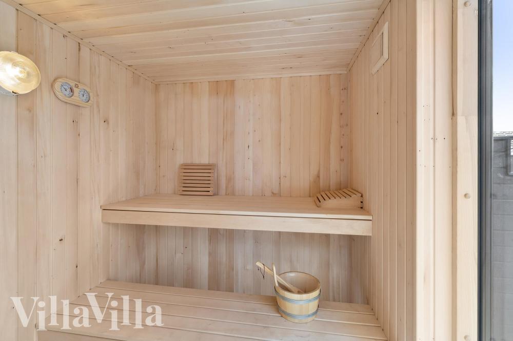 Im Luxusferienhaus Nr. 928 für 14 Personen gibt es Bad mit Dusche.