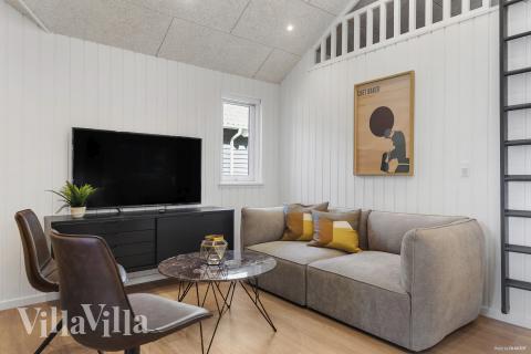 Das Luxusferienhaus 273 für 18 Personen hat einen großen Aktivitätsraum mit u. a. Billard und Darts