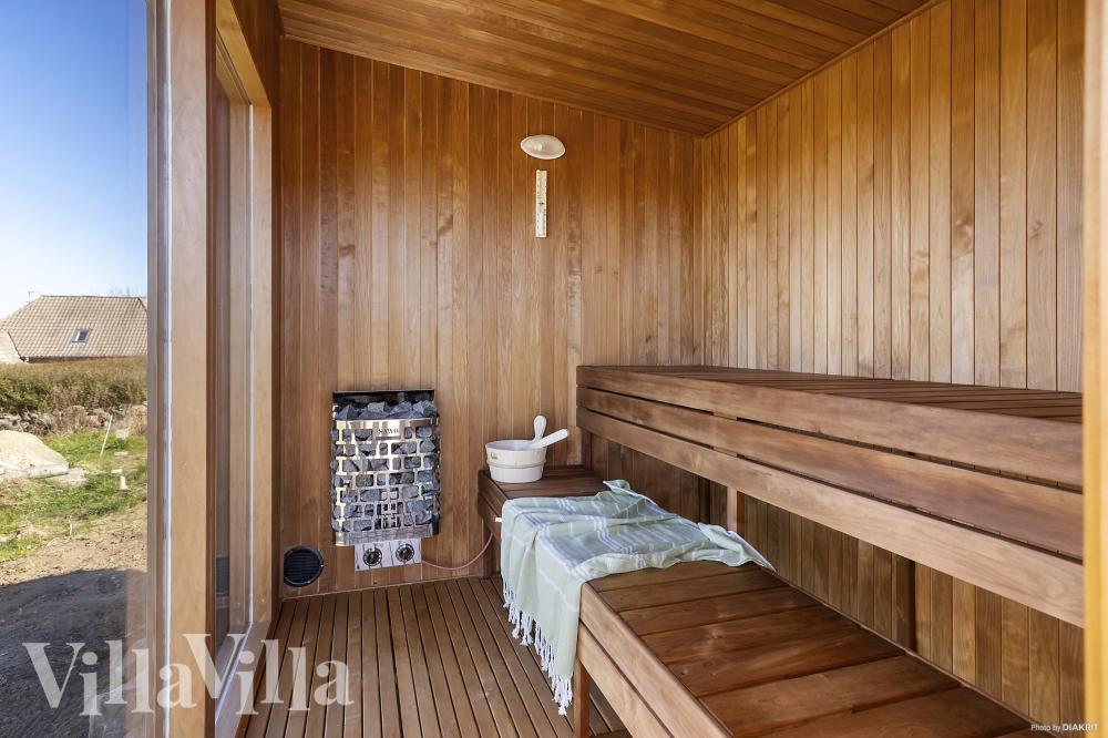 Genießen Sie die heiße Sauna im Luxusferienhaus Nr. 927 für 8 Personen