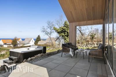 Das Luxusferienhaus Nr. 927 hat eine tolle Terrasse, die mit hochwertigen Gartenmöbeln für 8 Personen ausgestattet ist.