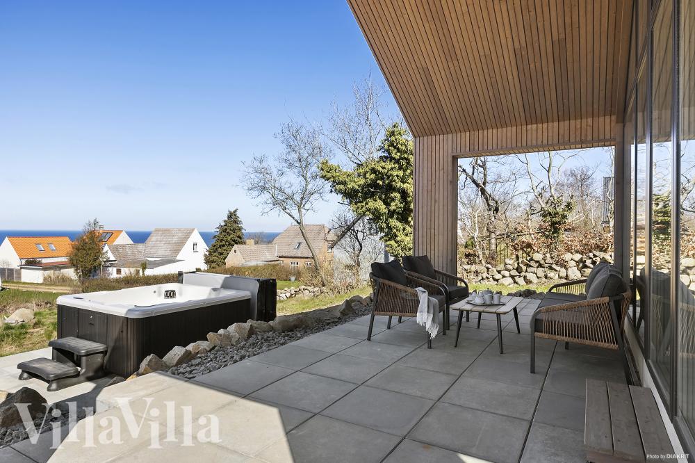Das Luxusferienhaus Nr. 927 hat eine tolle Terrasse, die mit hochwertigen Gartenmöbeln für 8 Personen ausgestattet ist.