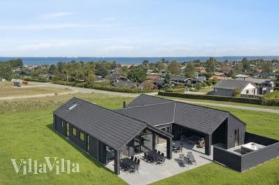 Dieses schöne Poolhaus Nr. 696 mit Platz für 18 Personen liegt in Fünen und seine Inseln