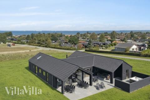 Dieses schöne Poolhaus Nr. 696 mit Platz für 18 Personen liegt in Fünen und seine Inseln