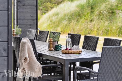 Das Luxusferienhaus Nr. 959 hat eine tolle Terrasse, die mit hochwertigen Gartenmöbeln für 26 Personen ausgestattet ist.