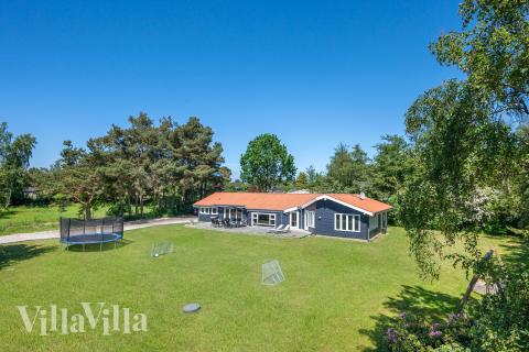 Dieses schöne Poolhaus Nr. 963 mit Platz für 10 Personen liegt in Nordseeland