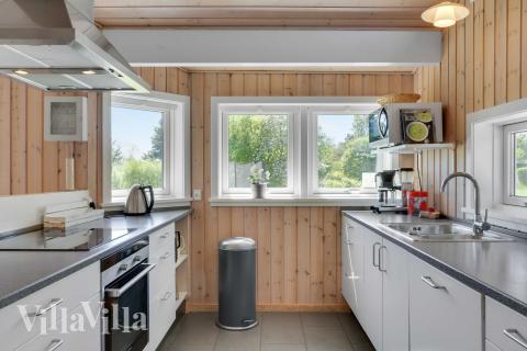 Die Küche in dem Luxusferienhaus Nr. 963 ist so gut ausgestattet, dass man problemlos Mahlzeiten für 10 Personen zubereiten kann.