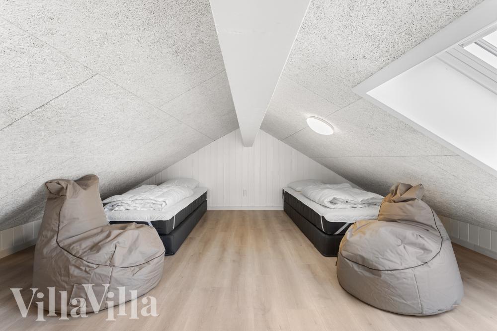 Einige der 20 Schlafgelegenheiten befinden sich im Luxusferienhaus Nr. 917 auf dem ausgebauten Dachboden