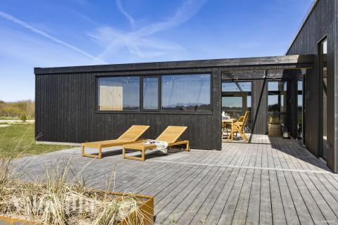 Große Terrasse am Luxusferienhaus Nr. 965 in Nordjütland.