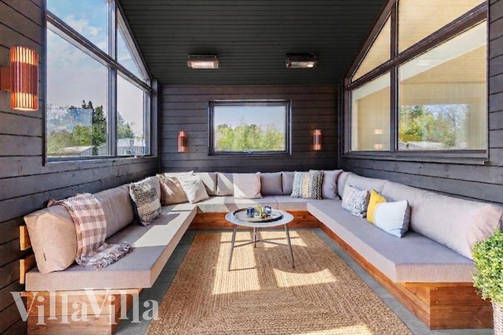 Das Luxusferienhaus Nr. 960 hat eine tolle Terrasse, die mit hochwertigen Gartenmöbeln für 18 Personen ausgestattet ist.