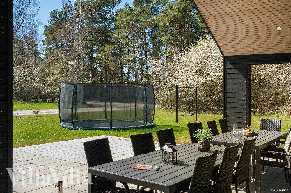 Auf der Terrasse des Ferienhauses Nr. 621 ist Platz für 16 Personen.