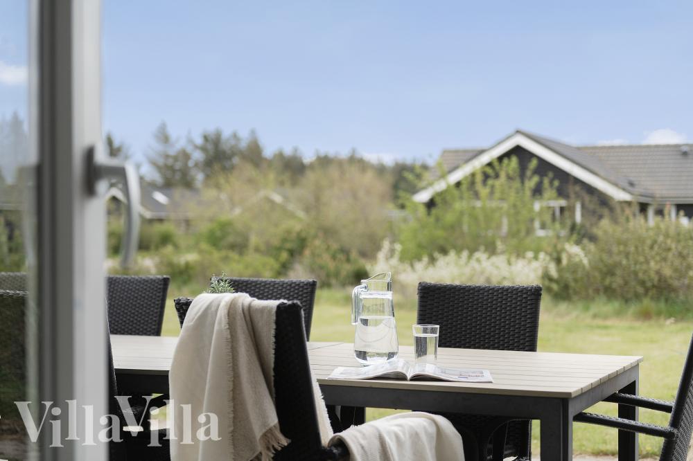 Das Luxusferienhaus Nr. 456 hat eine tolle Terrasse, die mit hochwertigen Gartenmöbeln für 20 Personen ausgestattet ist.