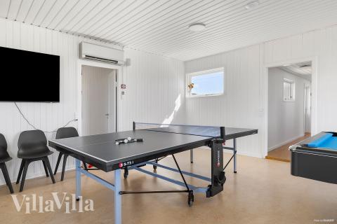 Aktivitätsraum im Luxusferienhaus Nr. 952 mit 11 Schlafzimmern und Platz für 30 Gäste.