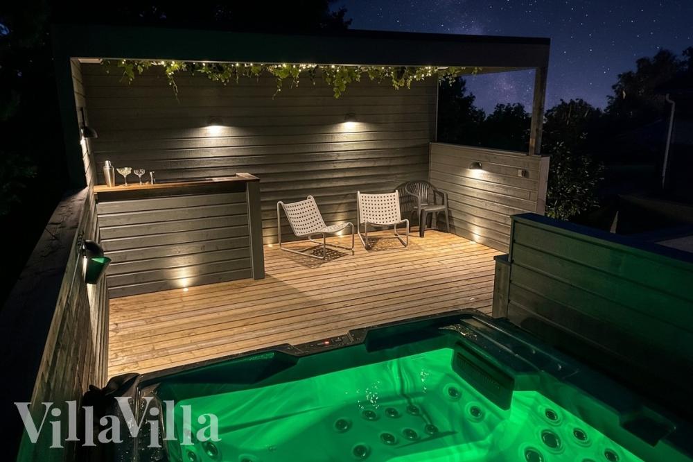 Entspannt euch im Whirlpool des Luxusferienhauses Nr. 926 in Ostjütland.