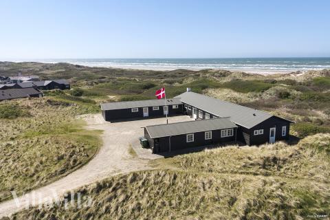 Diese schicke Haus mit Whirlpool Nr. 952 mit Platz für 30 Personen liegt in Nordjütland