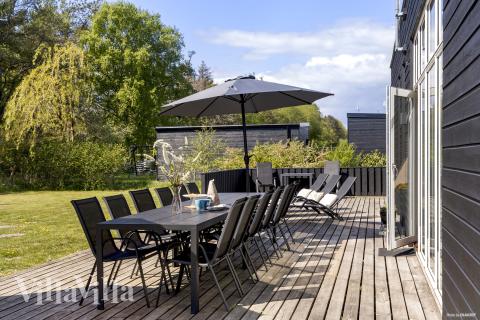 Große Terrasse am Luxusferienhaus Nr. 946 in Ostjütland.