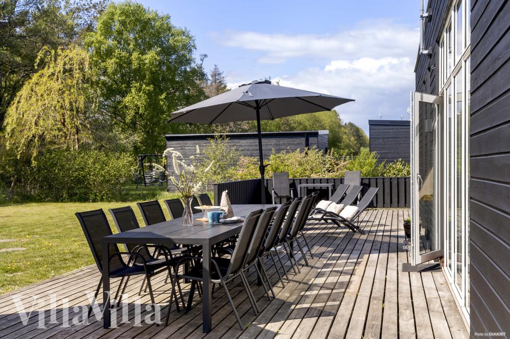 Große Terrasse am Luxusferienhaus Nr. 946 in Ostjütland.