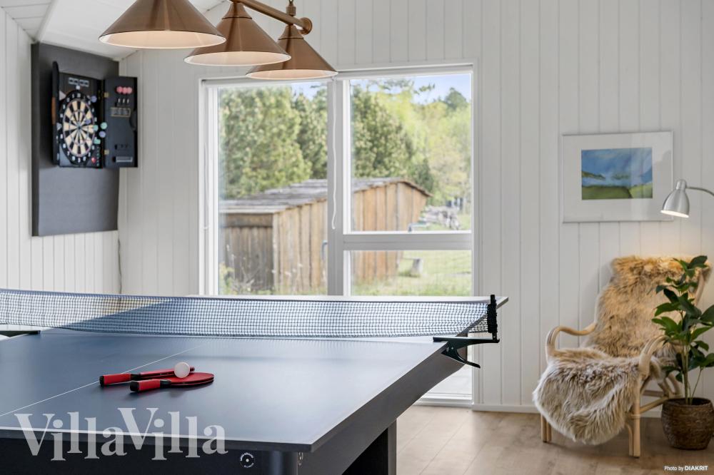 Das Luxusferienhaus 935 für 10 Personen hat einen großen Aktivitätsraum mit u. a. Billard und Darts