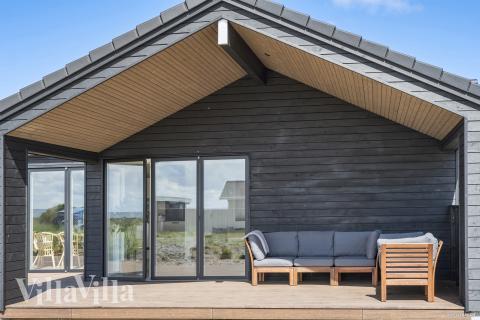 Das Luxusferienhaus Nr. 935 hat eine tolle Terrasse, die mit hochwertigen Gartenmöbeln für 10 Personen ausgestattet ist.