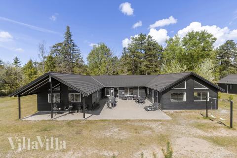 Dieses schöne Poolhaus Nr. 351 mit Platz für 22 Personen liegt in Nordseeland