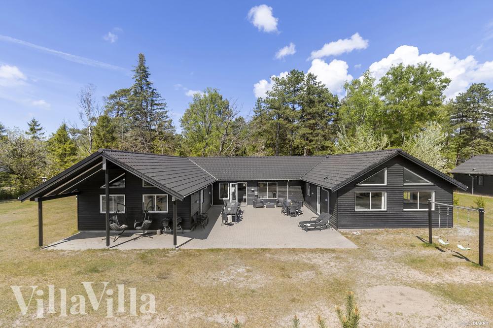 Dieses schöne Poolhaus Nr. 351 mit Platz für 22 Personen liegt in Nordseeland