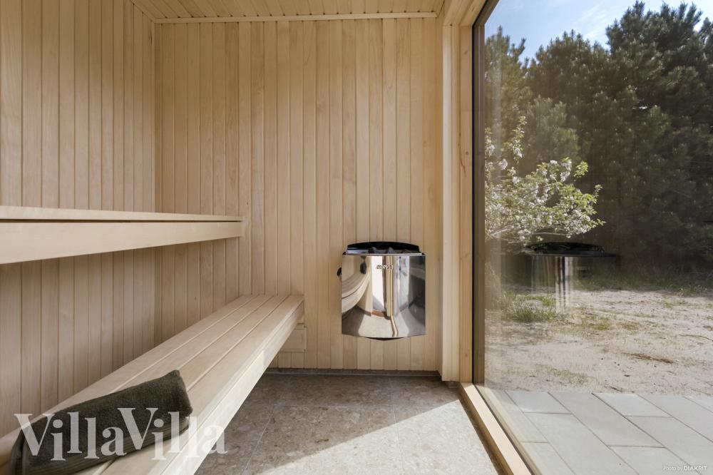 Genießen Sie die heiße Sauna im Luxusferienhaus Nr. 934 für 26 Personen