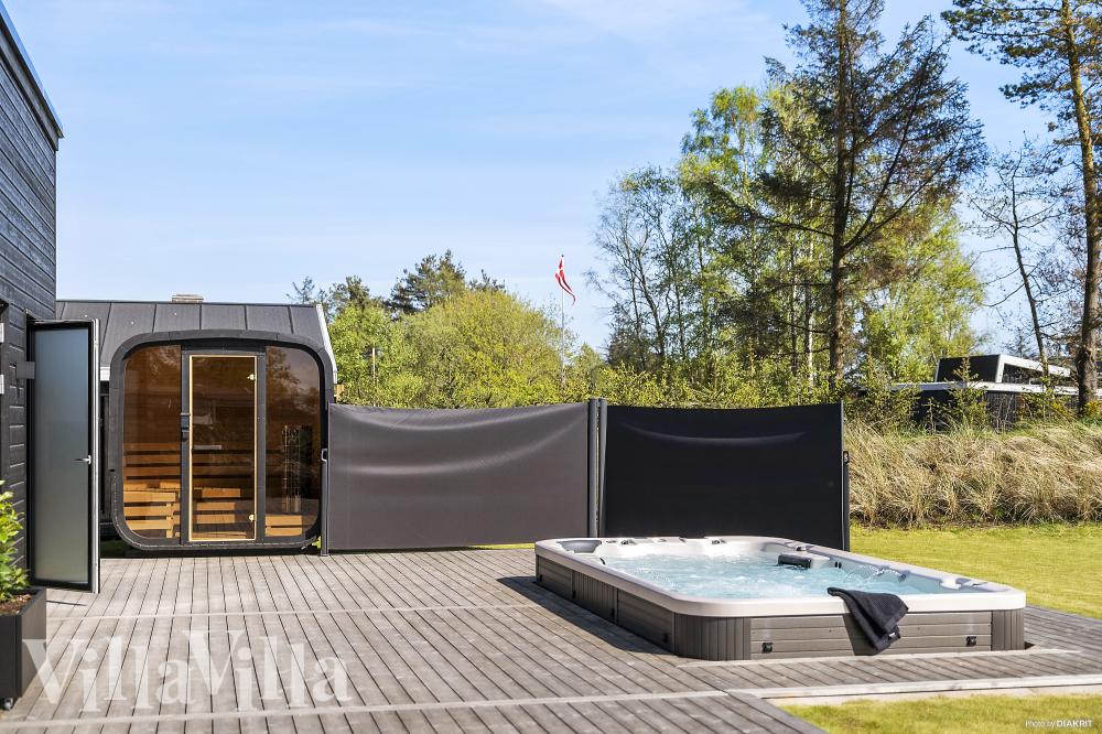 Auf der Terrasse des Ferienhauses Nr. 977 ist Platz für 10 Personen.