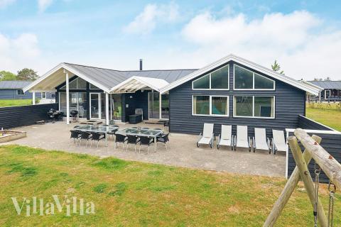 Dieses schöne Poolhaus Nr. 295 mit Platz für 18 Personen liegt in Nordjütland